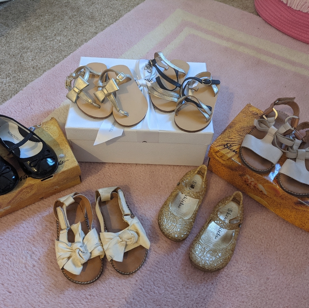 Mini melissa's, jacadi, Janie and Jack, Ugg, Freshly Picked, Zara's, panache kid - Picture 10 of 13